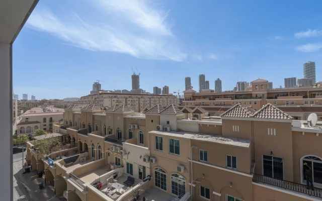 Luxury Stay At JVC with Pool & Gym