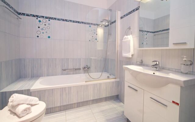 Hidden Luxury Gem Of Kefalonia ~ Villa Karmaniolos