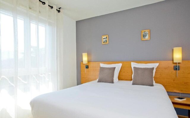 Sejours & Affaires Annecy Pont Neuf