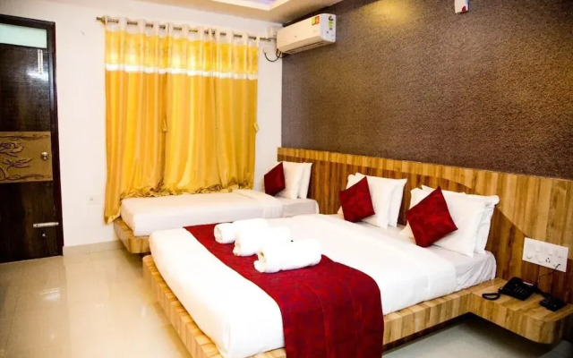 M K Arcade Hotel