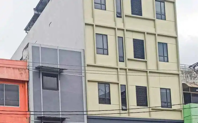 OYO 1574 U_xpress Hotel