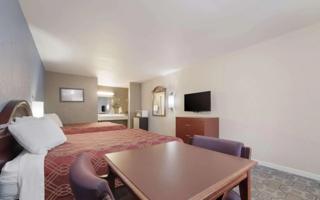 Econo Lodge Thomaston