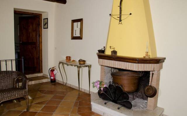 La Torre a Castelnuovoparano