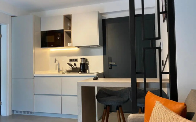 Ayayorgi̇ Homes & Hotels