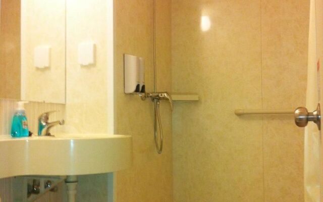 Grace Inn Shenyang Railway Station