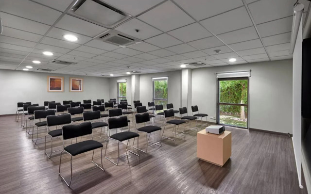 City Express By Marriott Cancun Aeropuerto