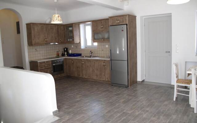 Drios Seaside Villas