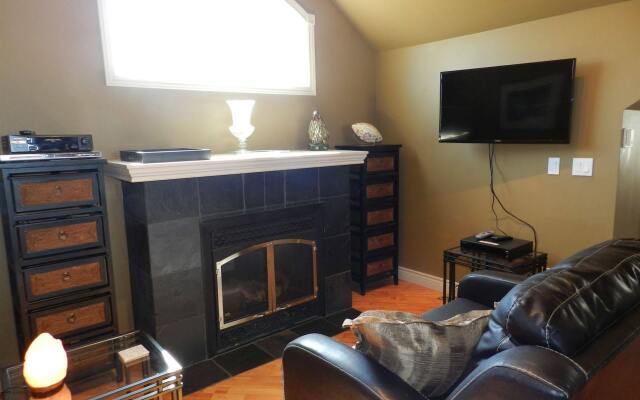 The Stone Gate Inn Bed & Breakfast