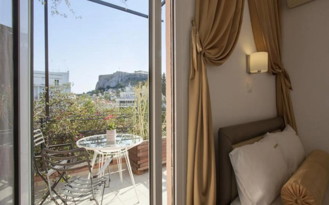 Metropolis Hotel