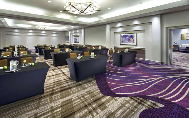 Hilton Long Beach Hotel