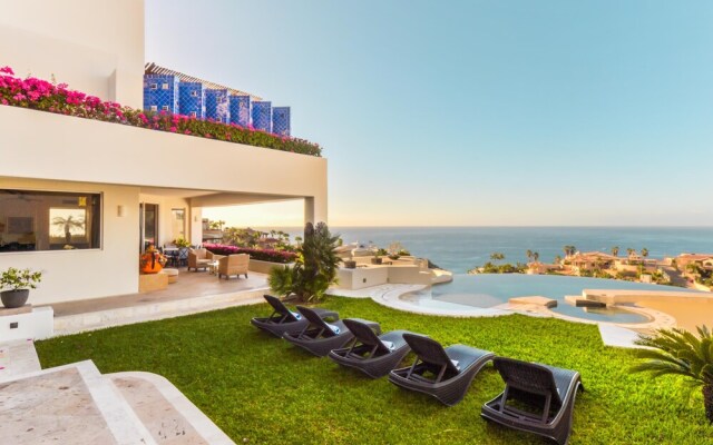 Luxury 5BR Villa, Sleeps 14 W/ocean View: Villa Perla de Law