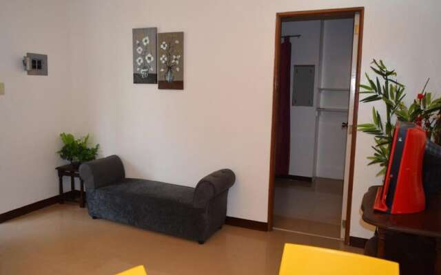Budget Rooms White Beach