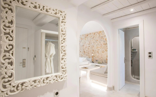 Paros Palace
