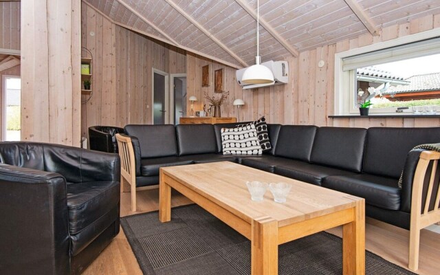 8 Person Holiday Home in Juelsminde-by Traum