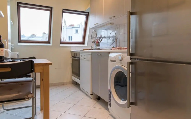 Coquelicot Delightful 1 Bedroom Apt Near Eiffel Tower