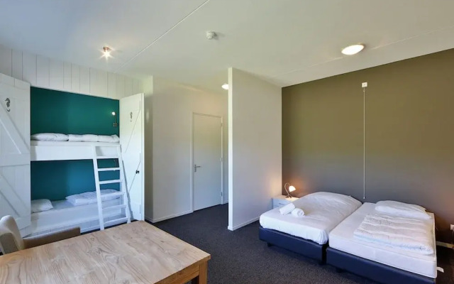 Group Accommodation 50 m From the Oosterschelde