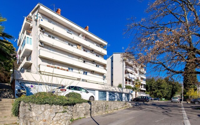 Stunning Apartment in Lovran With 1 Bedrooms and Wifi