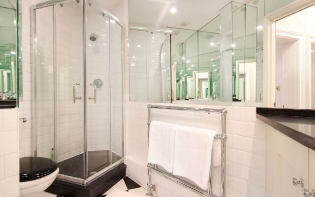 London Lifestyle - Knightsbridge VI