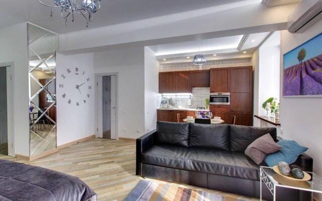 Азбука на улице Бабушкина 52