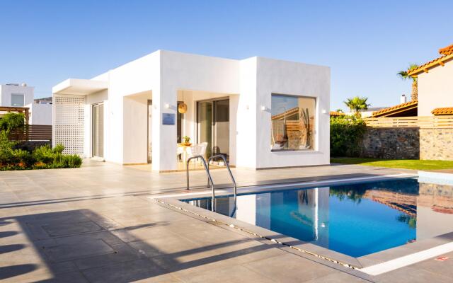 Sardines Luxury Villa 1