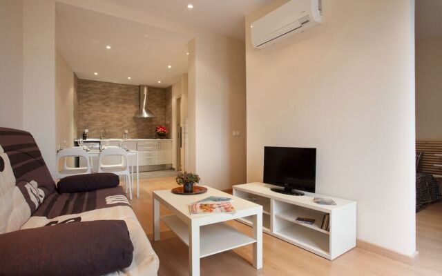 Barcelona Next Door Cathedral - Born 22