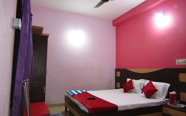 Goroomgo Puri Dham Lodge Puri