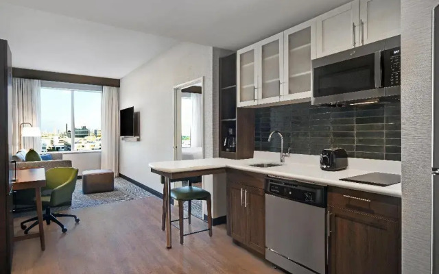 Staybridge Suites Houston Galleria Area by IHG