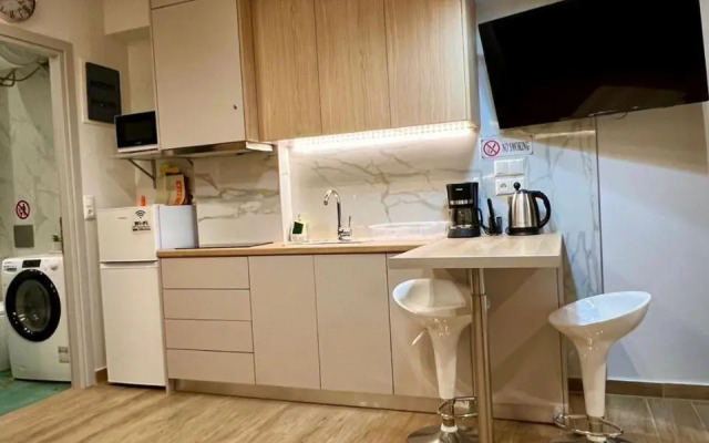 Smart Modern Apartment