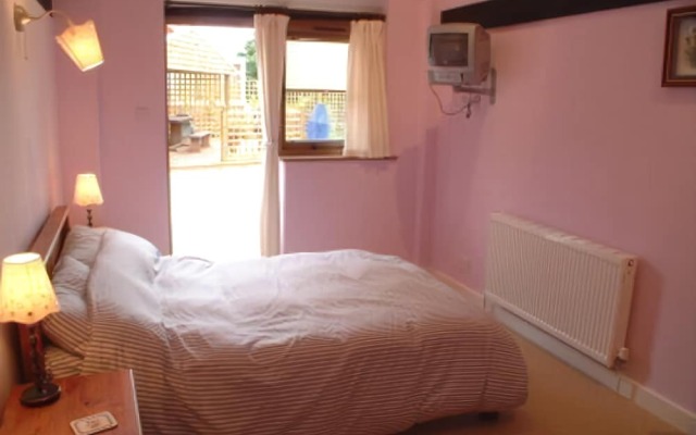 Follets B & B