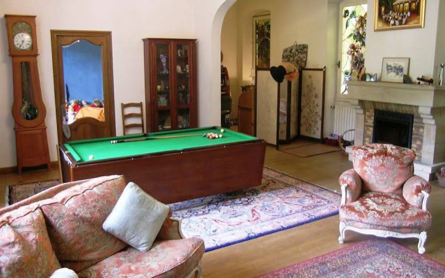 Villa Aimee Luxury Apartments With Heated Pool