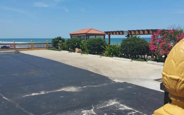 La Bella Oceanfront Inn