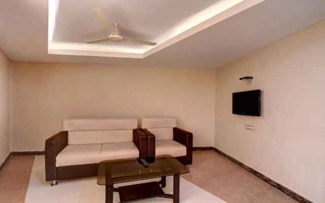 Shambhavi Hotels By OYO Rooms