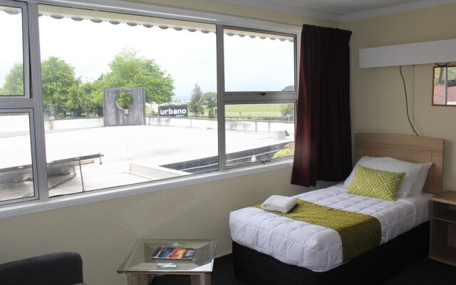 Thermal Oak Motel
