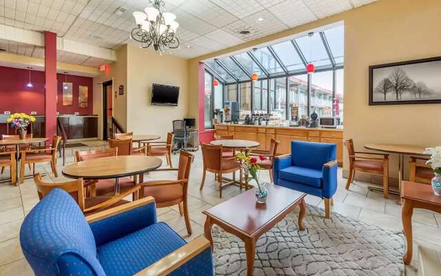 Days Inn by Wyndham Perrysburg/Toledo