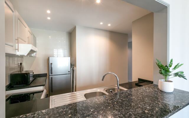 Driven Holiday Homes  Icon Tower 2 JLT