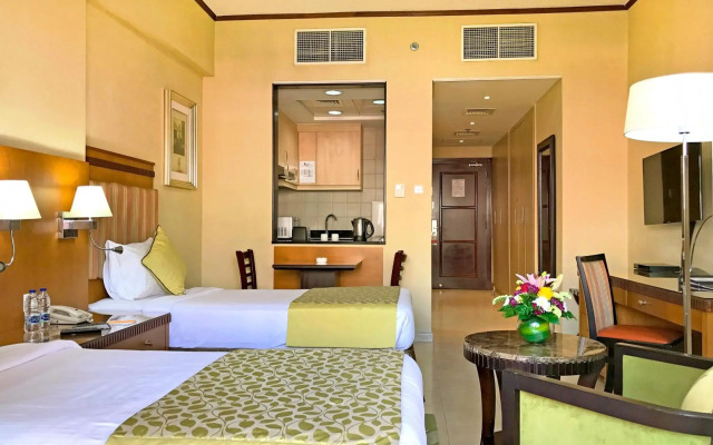 Landmark Plaza Hotel