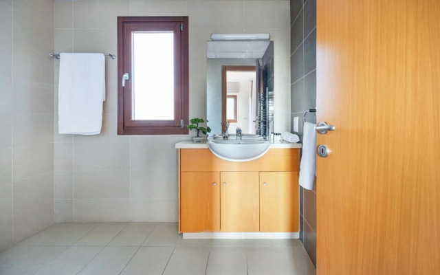 Hg06 Adjacent to Aphrodite Hills- Private Pool