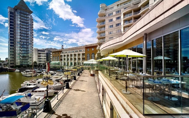 Chelsea Harbour Retreat