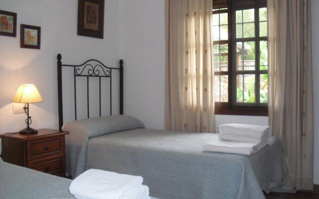 Cadiz 101737 3 Bedroom Holiday home By Mo Rentals