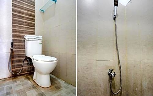 OYO 3842 Eiffel Ketintang Unesa Syariah