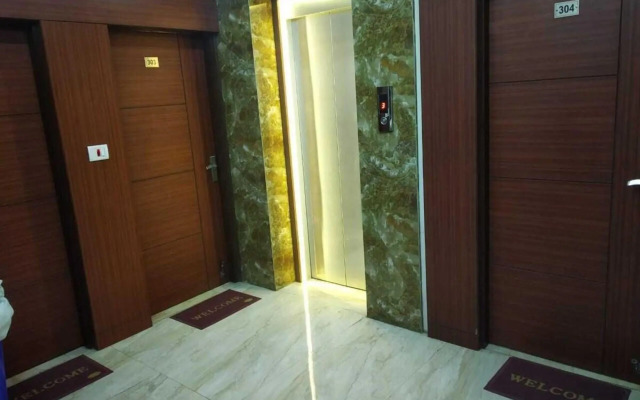 Hotel Gush International