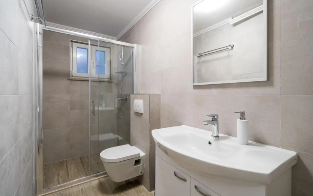 Residence & Pool Villa Schwarz Suites