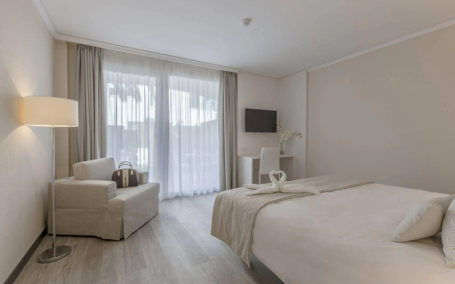 Oliva Nova Beach & Golf Hotel