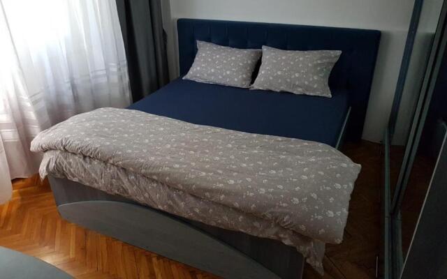 Ta'arof Apartment