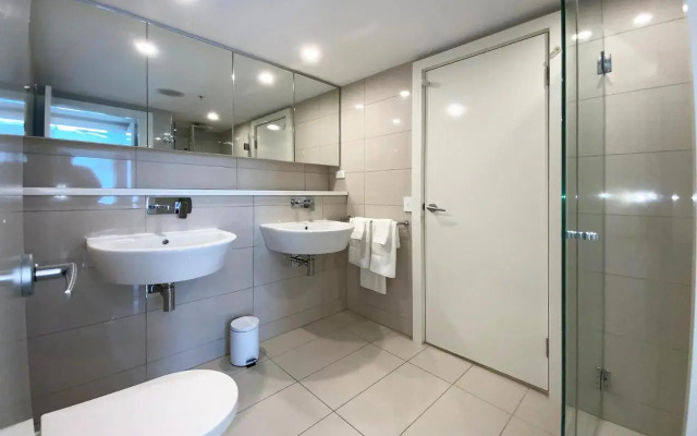 "NEWQUAY" Ideal Location & Views at PenthousePads