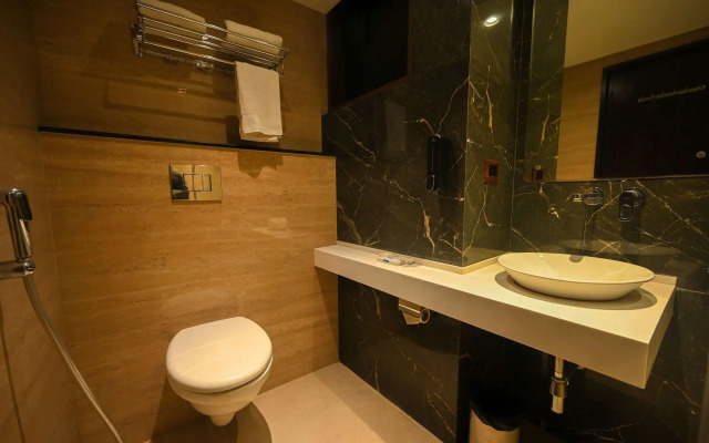 OYO 10192 Hotel Vista Residency