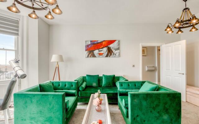 Lovely Apartment Near Town Center