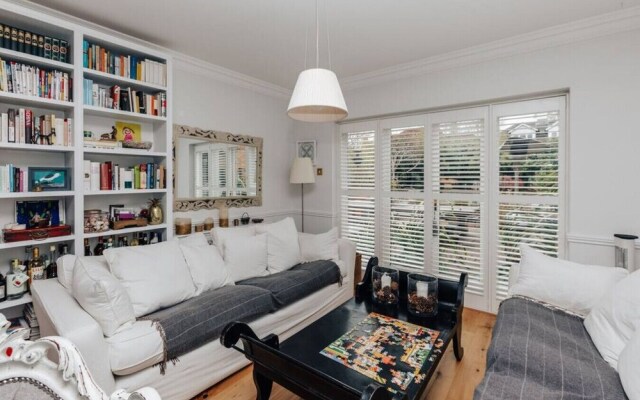 Lavender House - Peaceful Countryside Setting