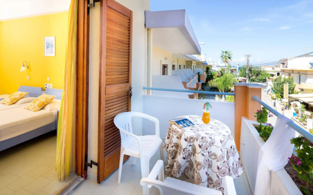 Raisakis Apartments