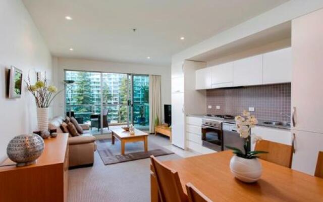 Glenelg Holiday Apartments-Pier